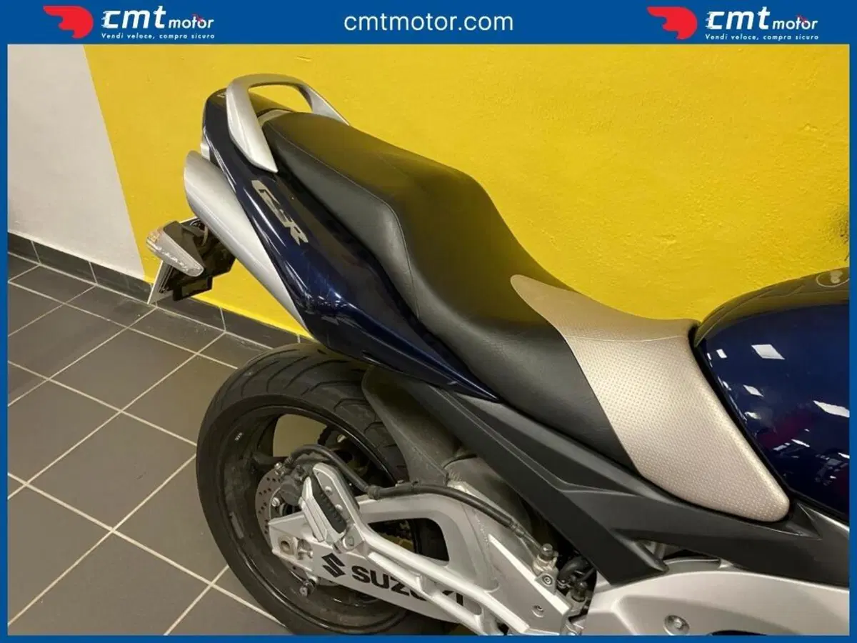 Suzuki GSR 600 (2006 - 11) (9)