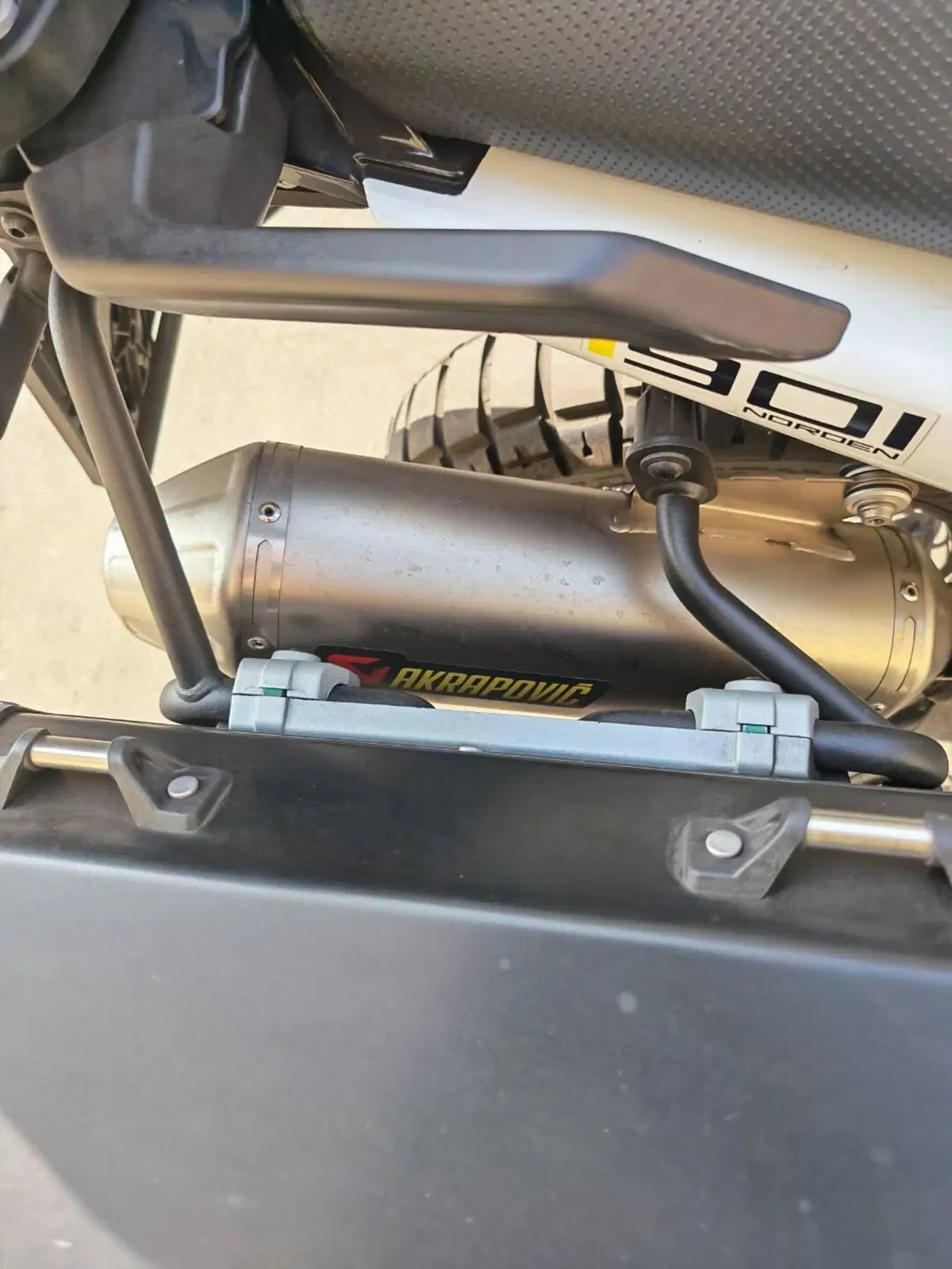 Husqvarna Norden 901 (2022 - 26) (3)