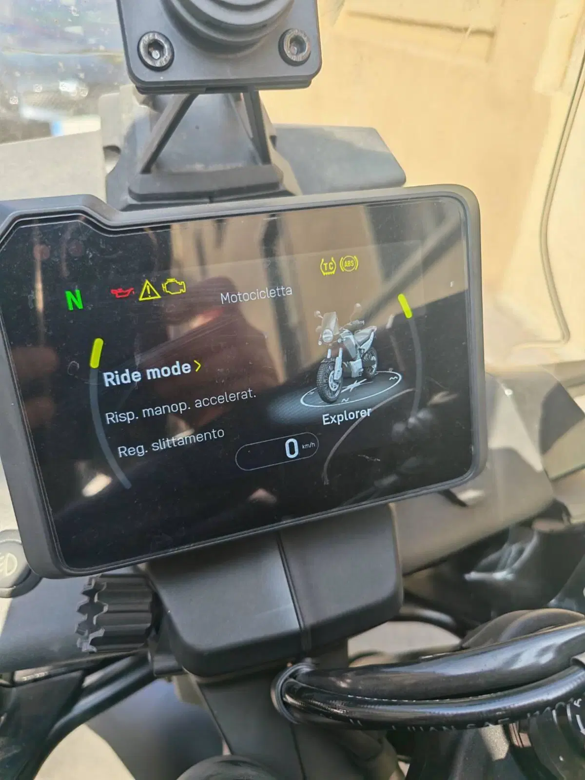 Husqvarna Norden 901 (2022 - 26) (15)