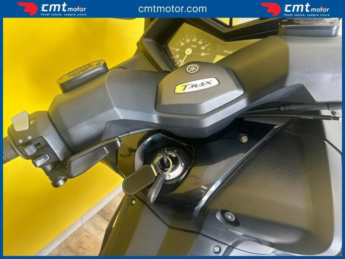 Yamaha T-Max 530 (2012 - 14) (7)