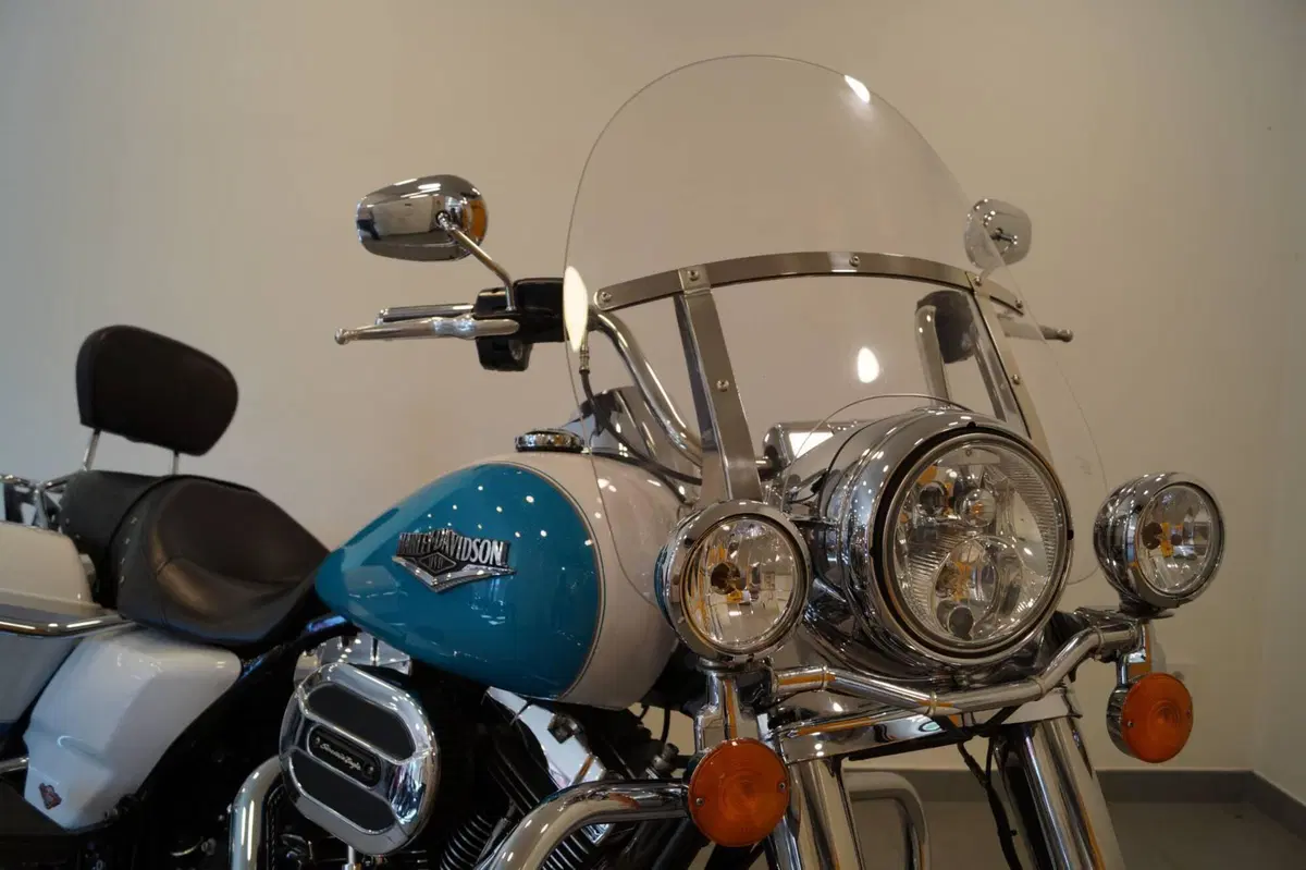 Harley-Davidson 103 Road King Classic (2014 - 16) - FLHRC (4)