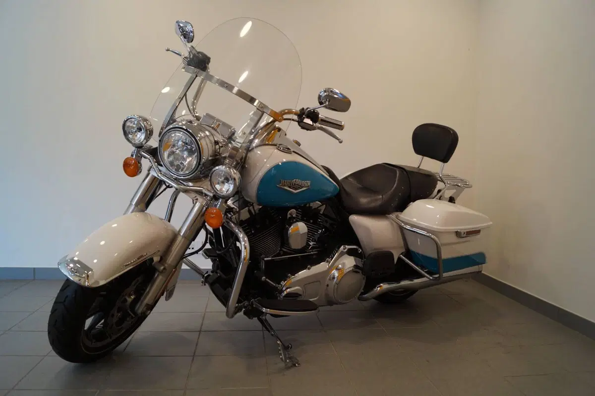 Harley-Davidson 103 Road King Classic (2014 - 16) - FLHRC (2)