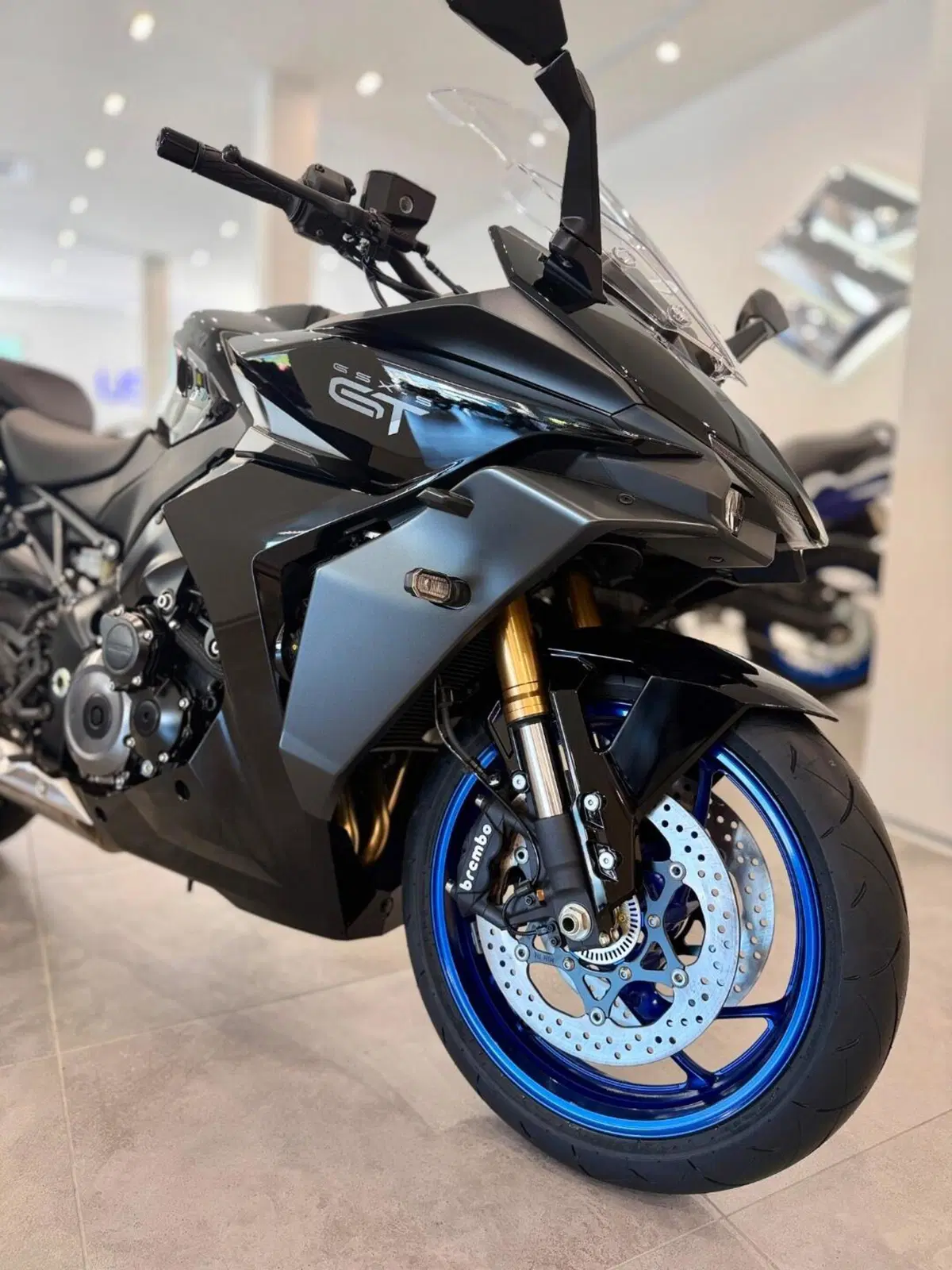 Suzuki GSX-S1000GT (2025 - 26) (4)