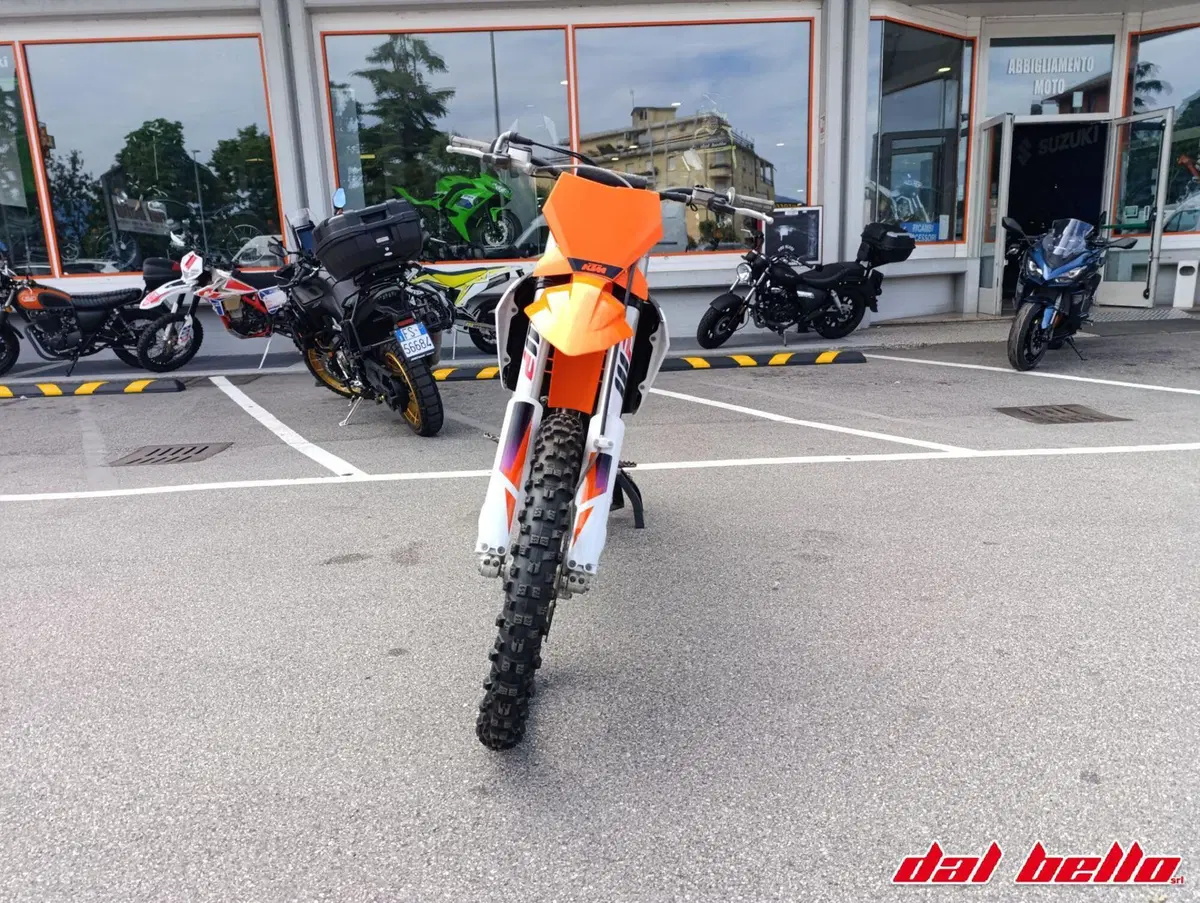 KTM 250 SX-F (2024) (2)