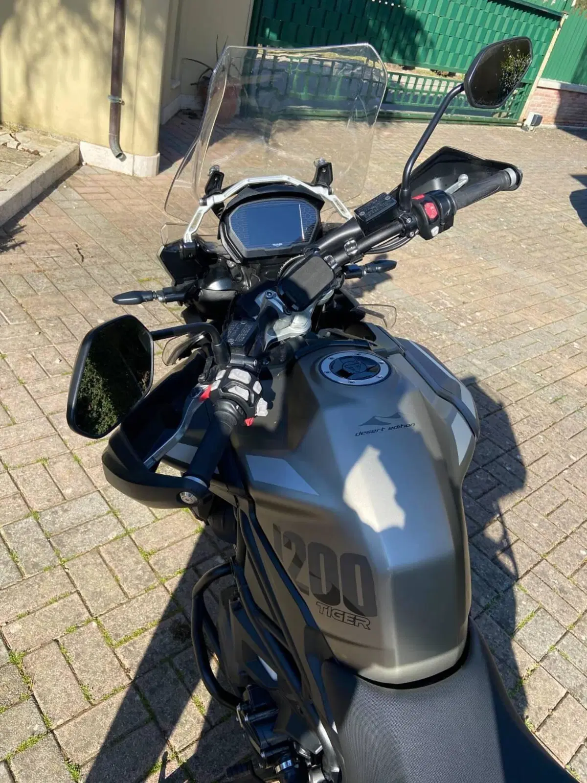 Triumph Tiger 1200 Desert Edition (2020) (2)