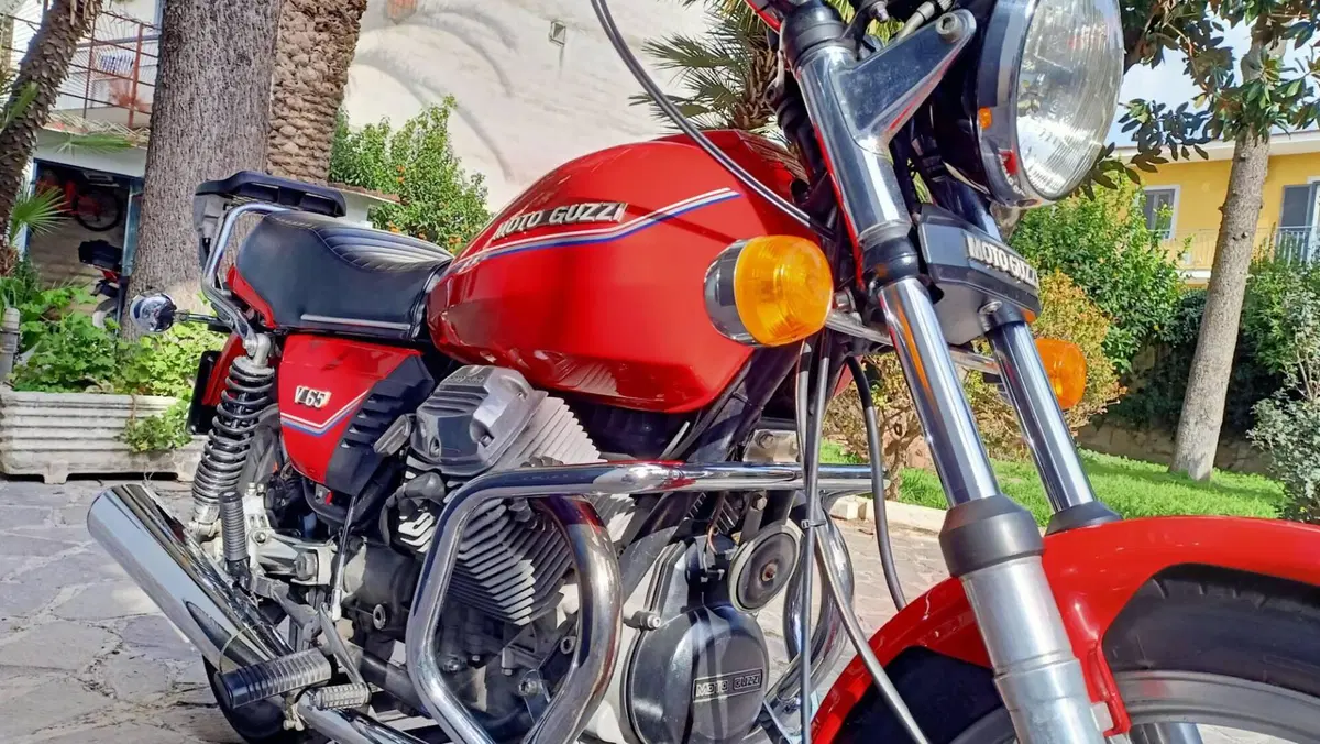 Moto Guzzi V65 (3)