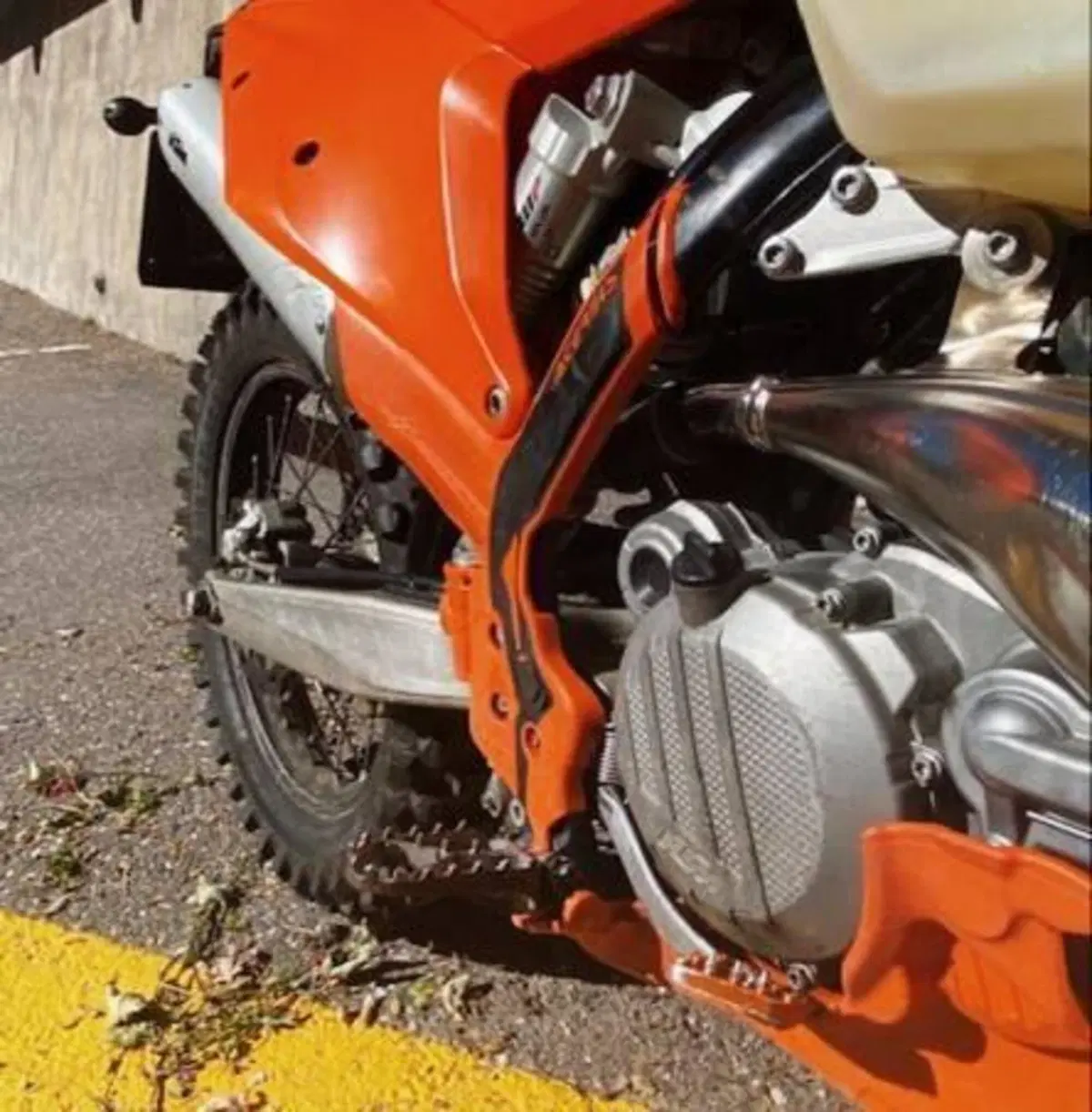 KTM 300 EXC E TPI (2020) (4)