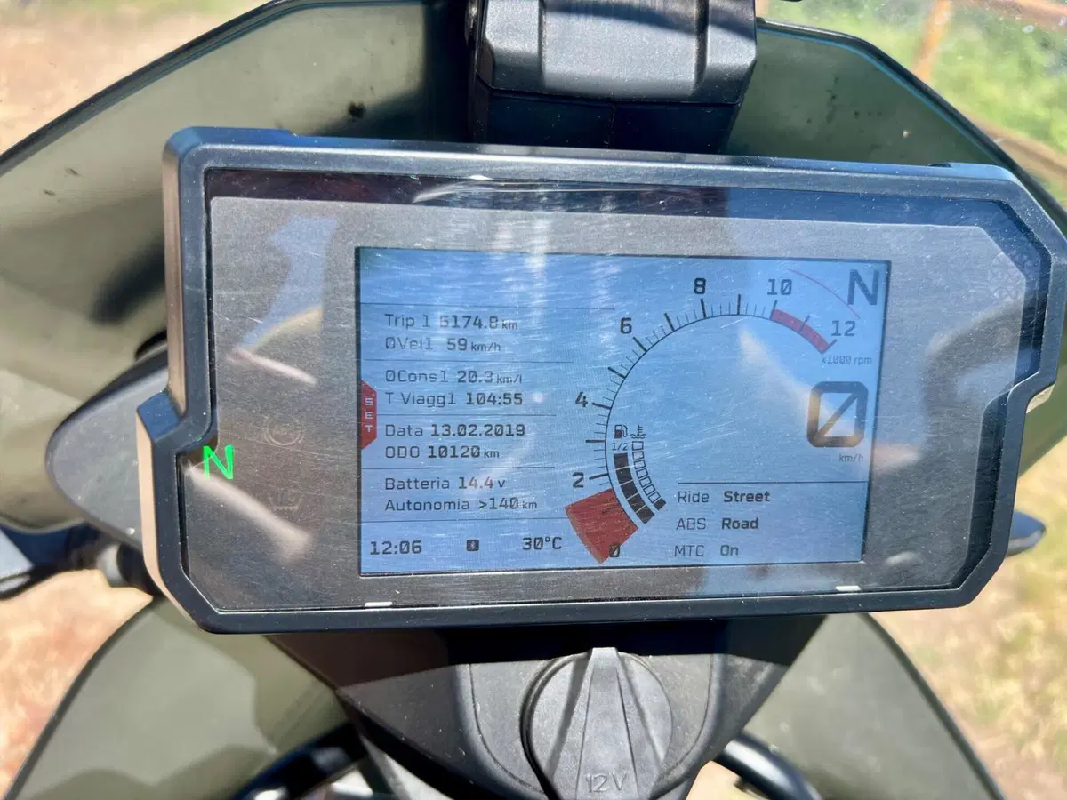 KTM 890 Adventure (2021) (13)