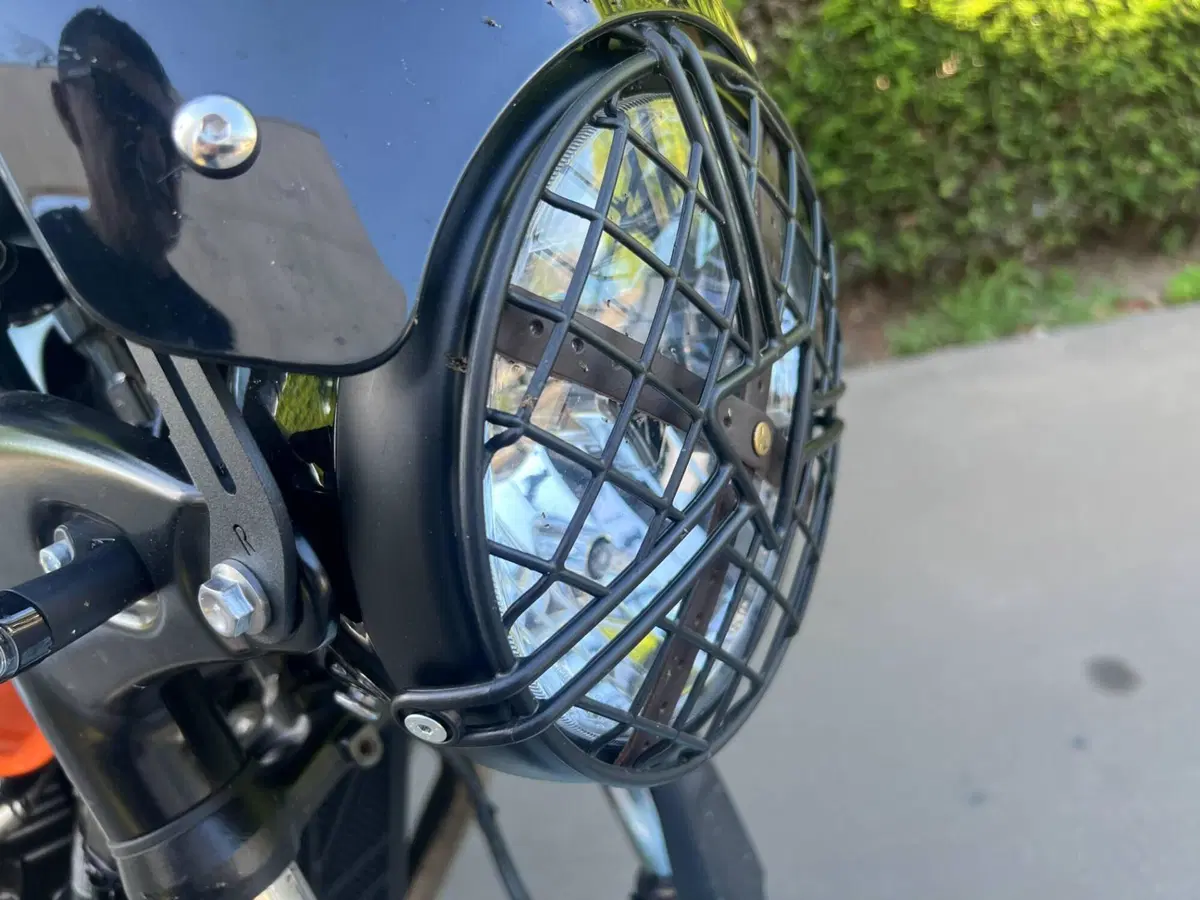 Triumph Bonneville T100 (2021 - 25) (4)