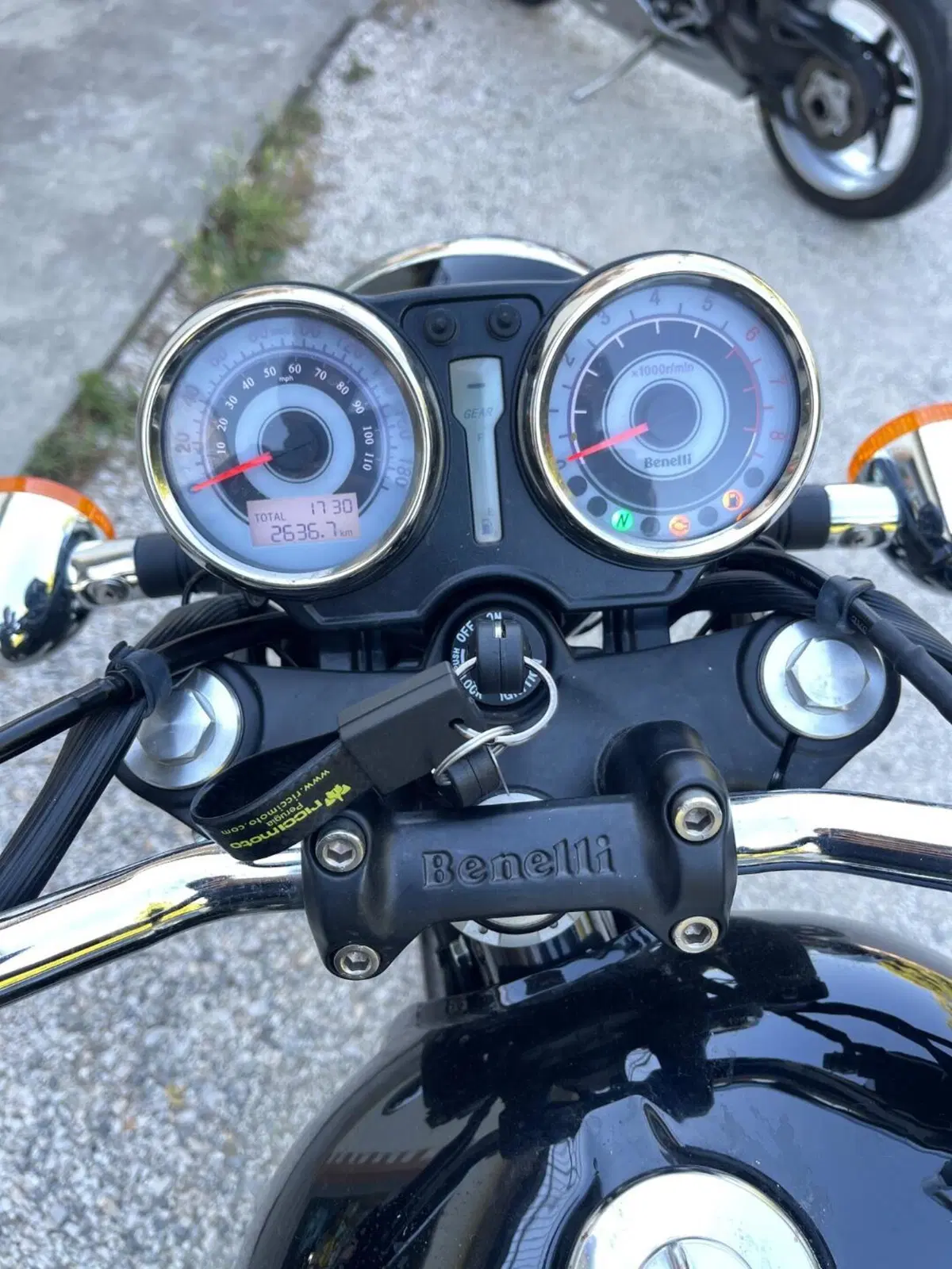 Benelli Imperiale 400 (2021 - 25) (7)