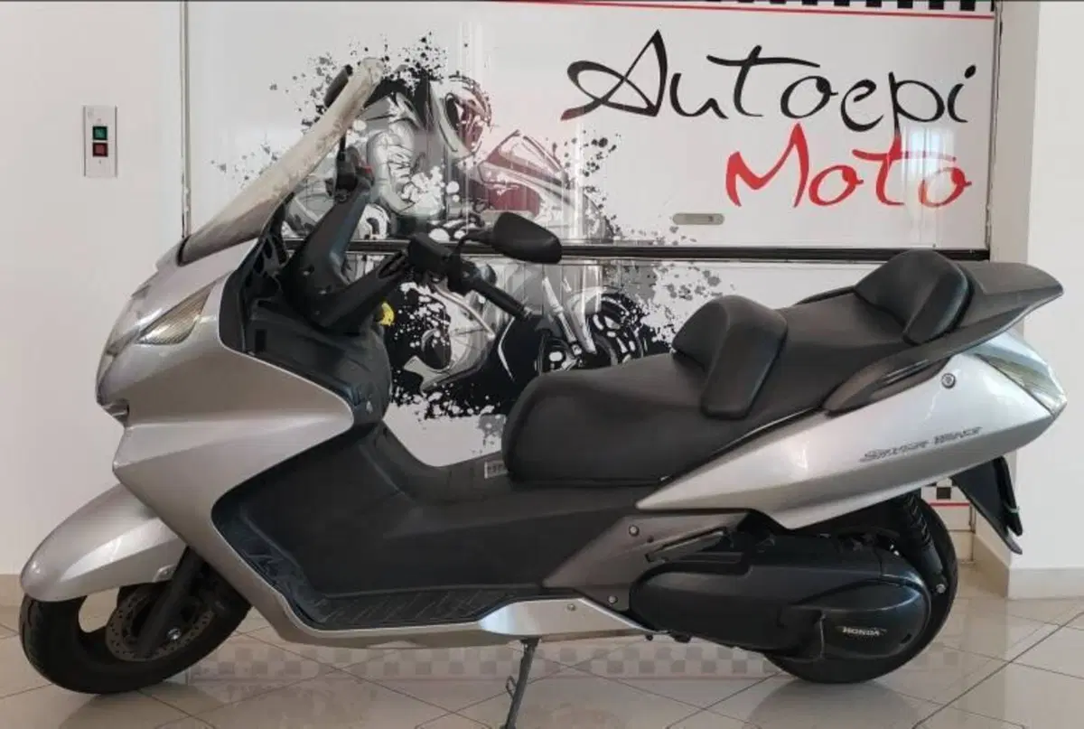 Honda Silver Wing 400 (2006 - 09) (6)