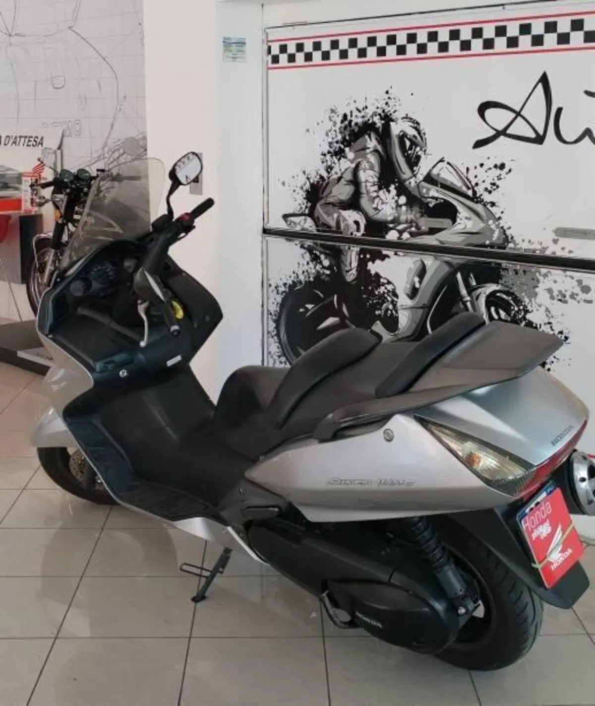 Honda Silver Wing 400 (2006 - 09) (8)