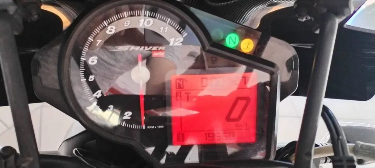Aprilia Shiver 750 ABS (2010 - 17) (6)