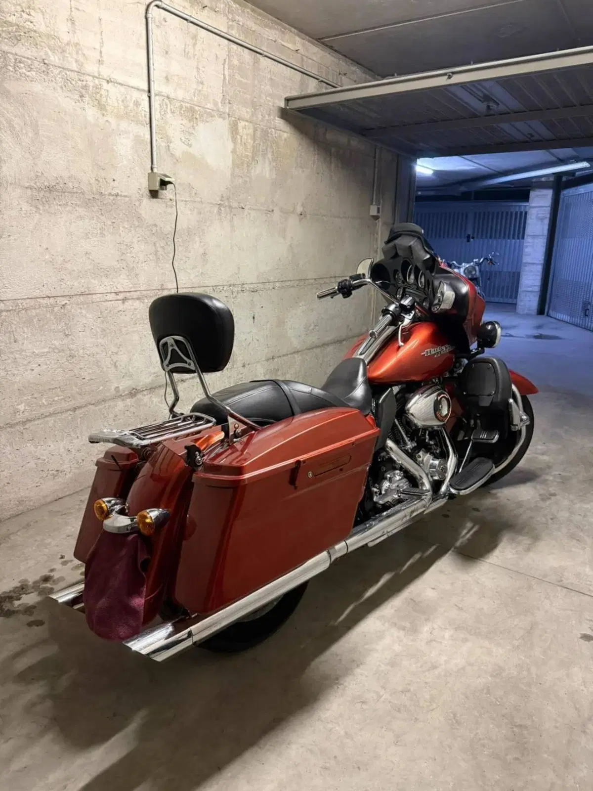Harley-Davidson 1690 Street Glide (2011 - 13) - FLHX (3)
