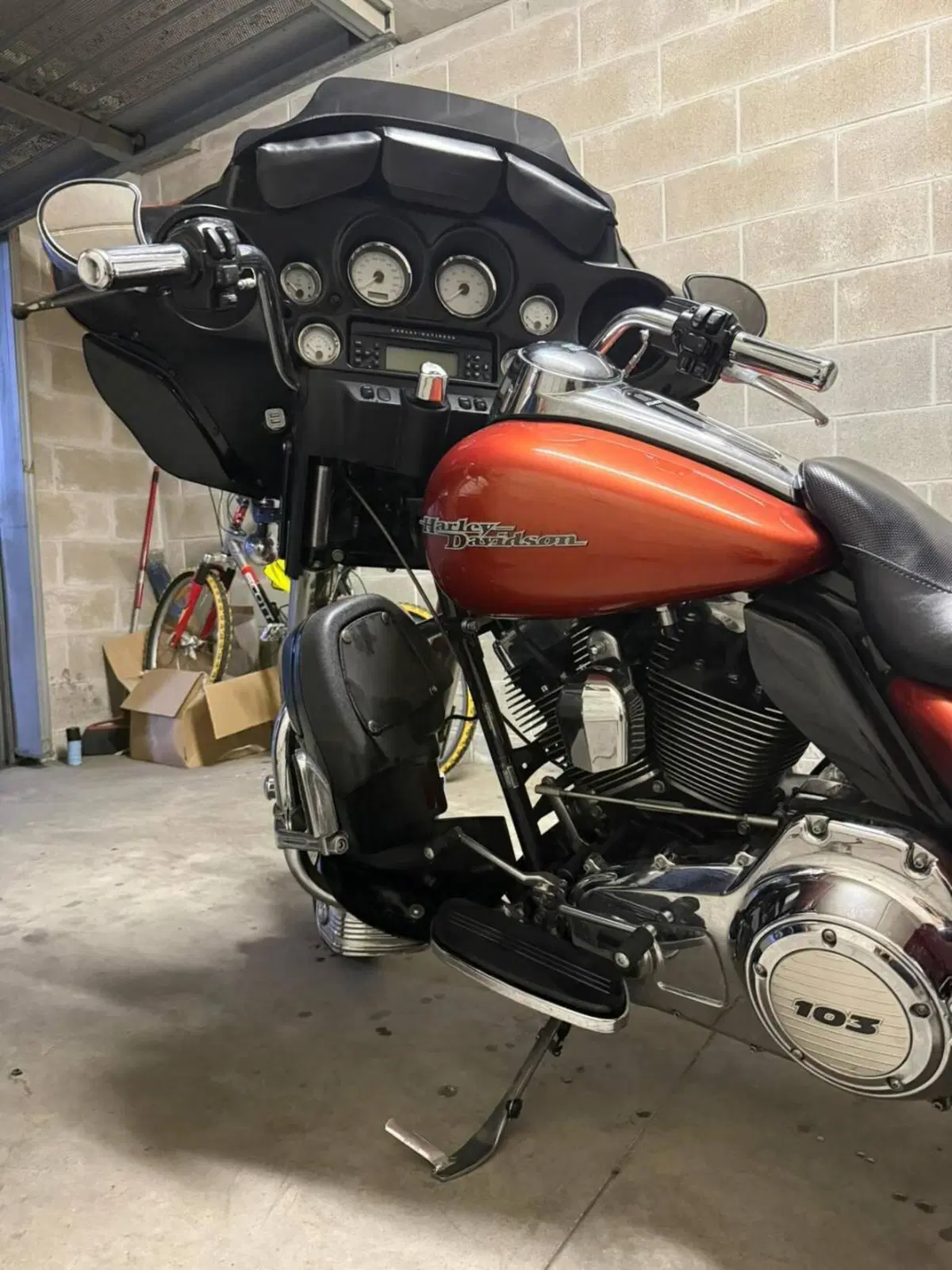 Harley-Davidson 1690 Street Glide (2011 - 13) - FLHX (8)
