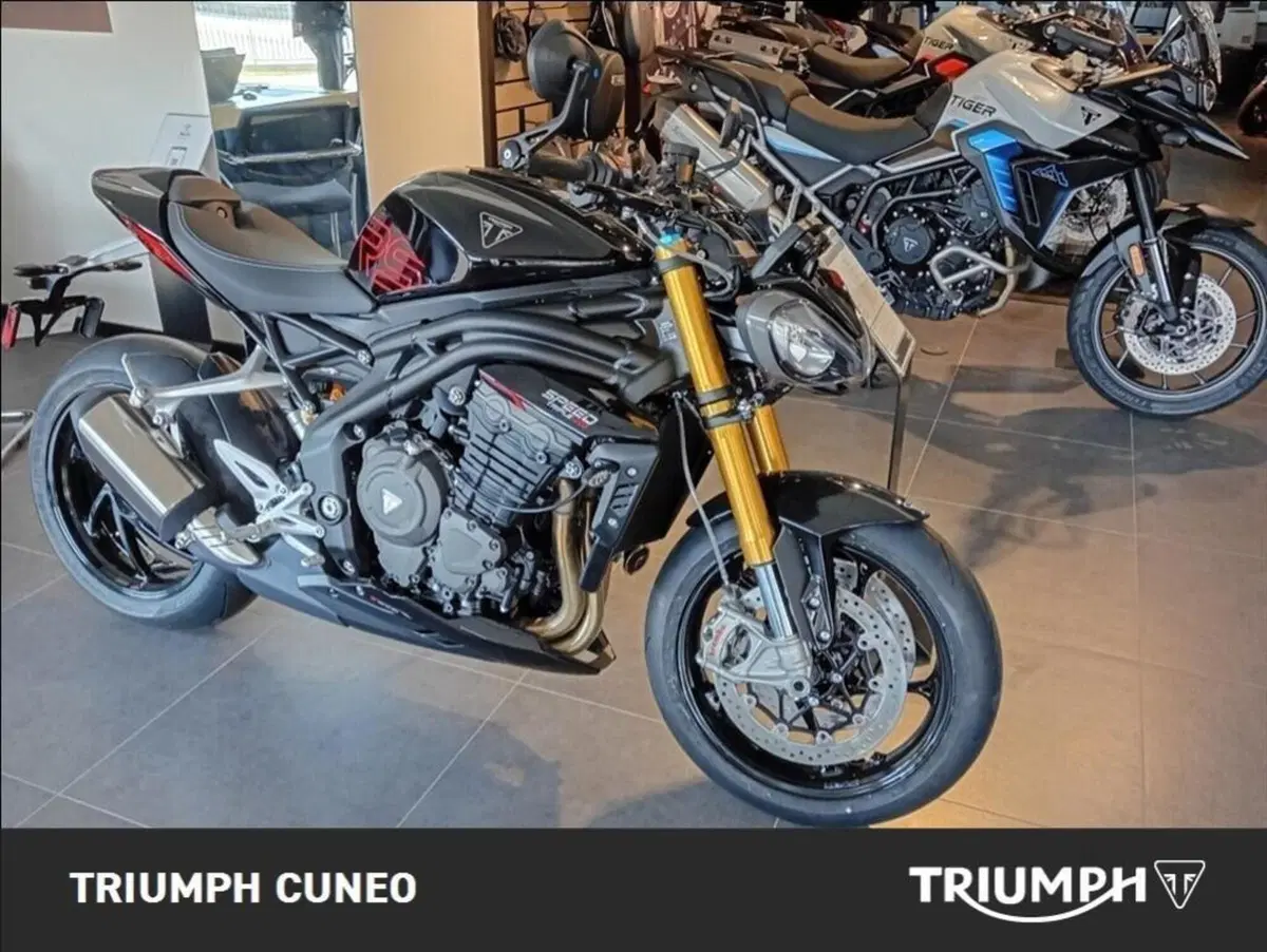 Triumph Speed Triple 1200 RS (2025 - 26) (2)