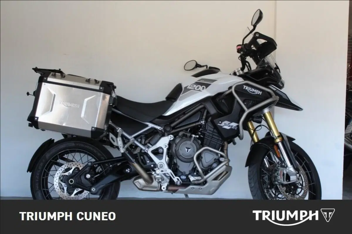 Triumph Tiger 1200 Rally Pro (2022 - 23) (2)