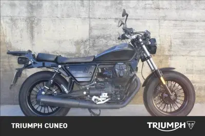 Moto Guzzi V9 Bobber (2021 - 25) usata