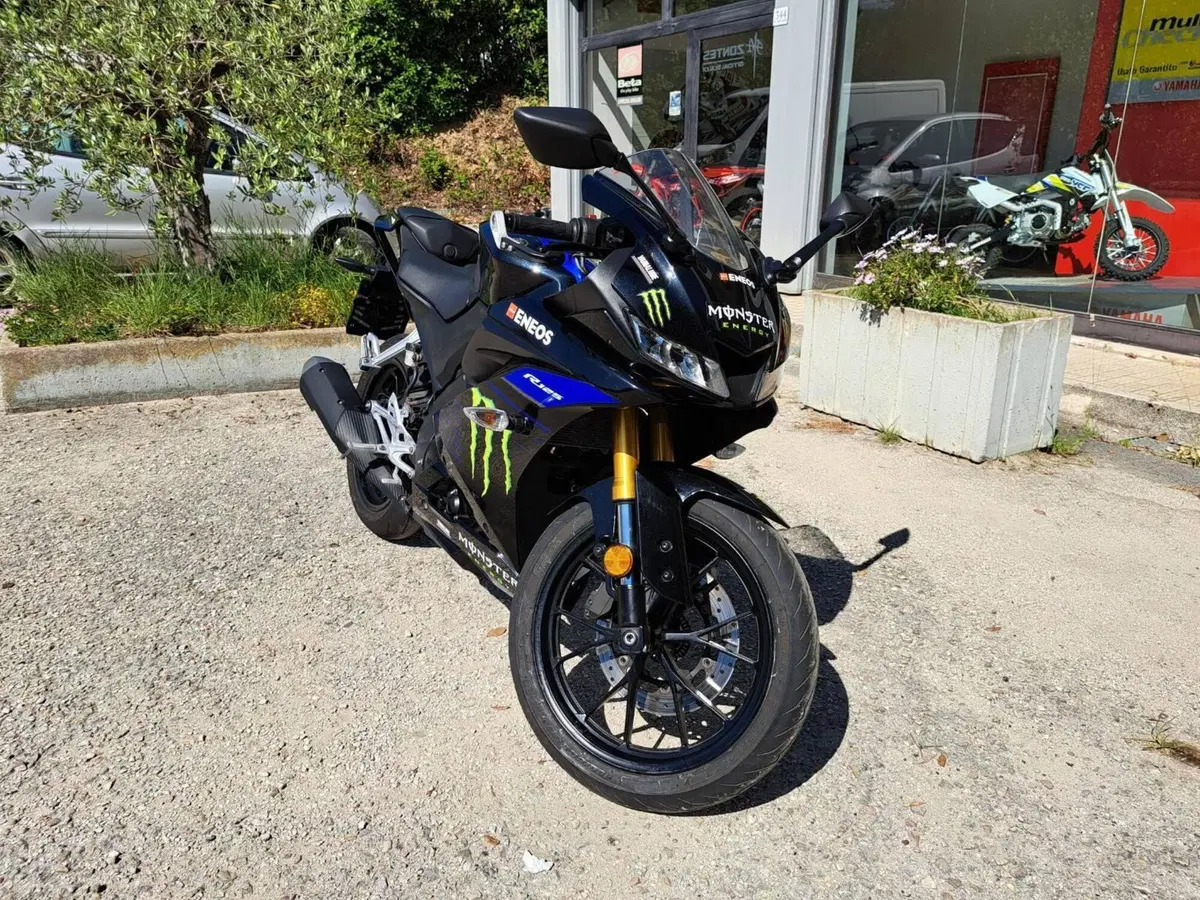Yamaha YZF R125 (2021 - 22) (2)