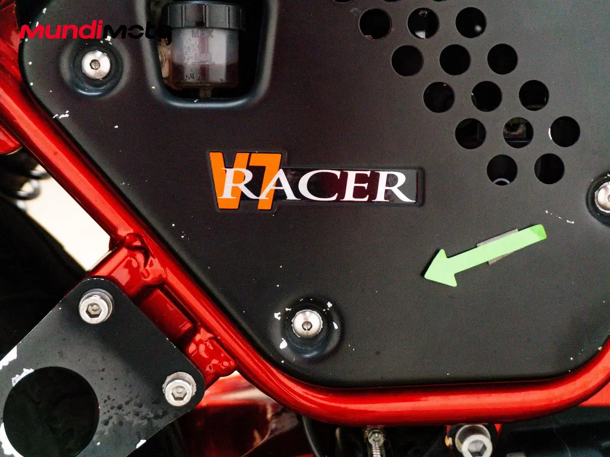 Moto Guzzi V7 III Racer 10Th Anniversary (2020) (15)
