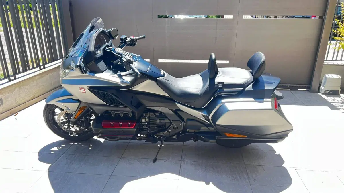 Honda GL 1800 Gold Wing DCT (2021 - 24) (10)