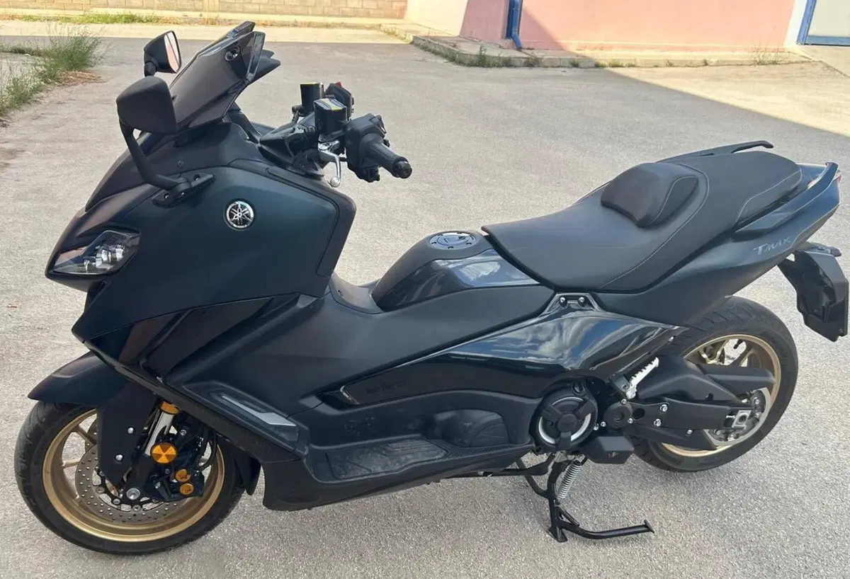 Yamaha T-Max 560 Tech Max (2022 - 24) (3)