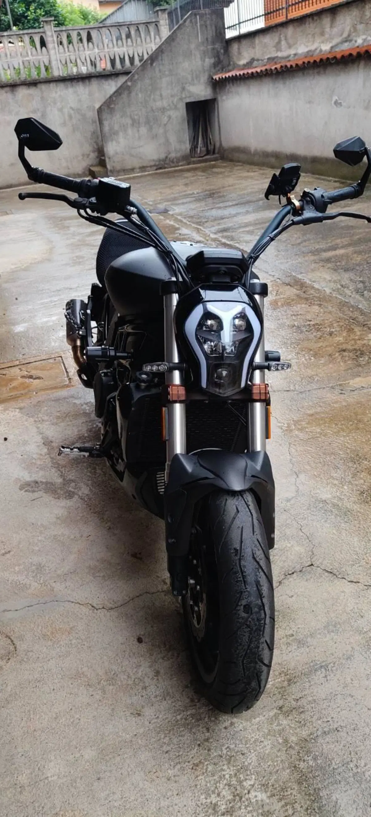Benelli 502 C (2021 - 25) (5)