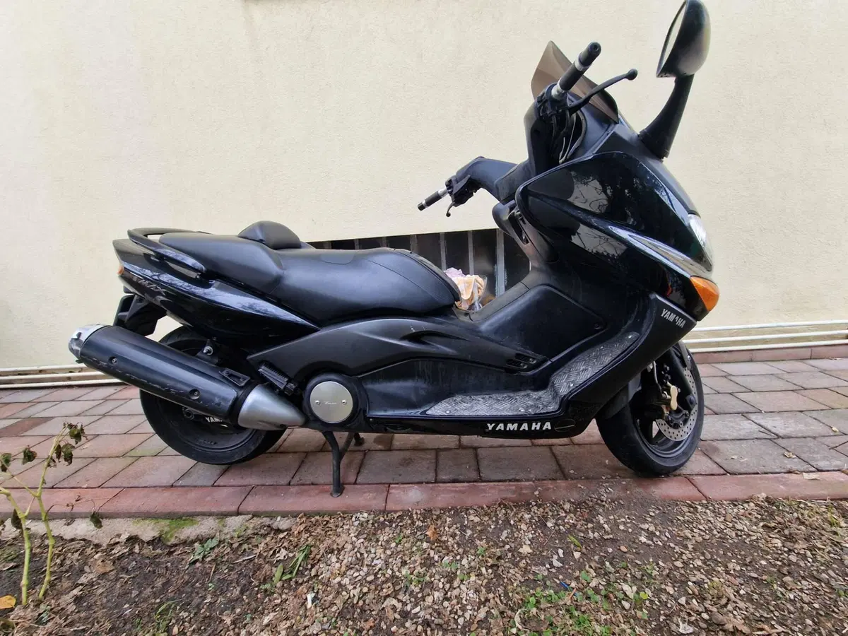 Yamaha T-Max 500 (2004 - 07) (4)
