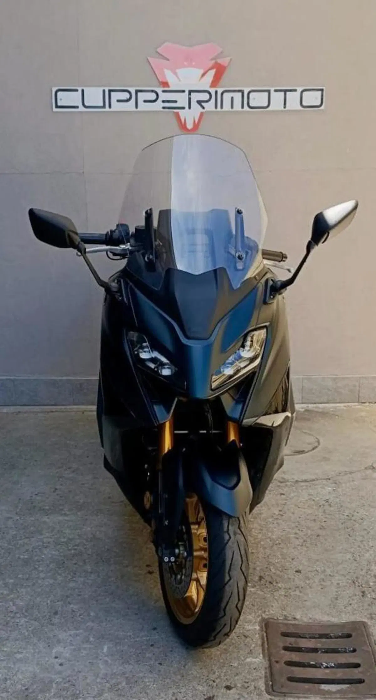 Yamaha T-Max 560 Tech Max (2022 - 24) (2)