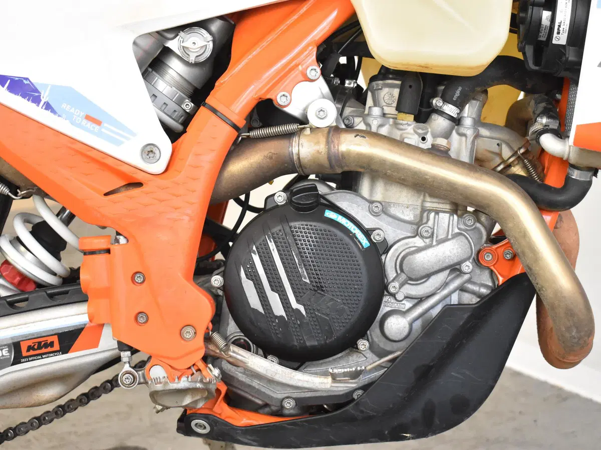 KTM 450 EXC-F Six Days (2024) (10)