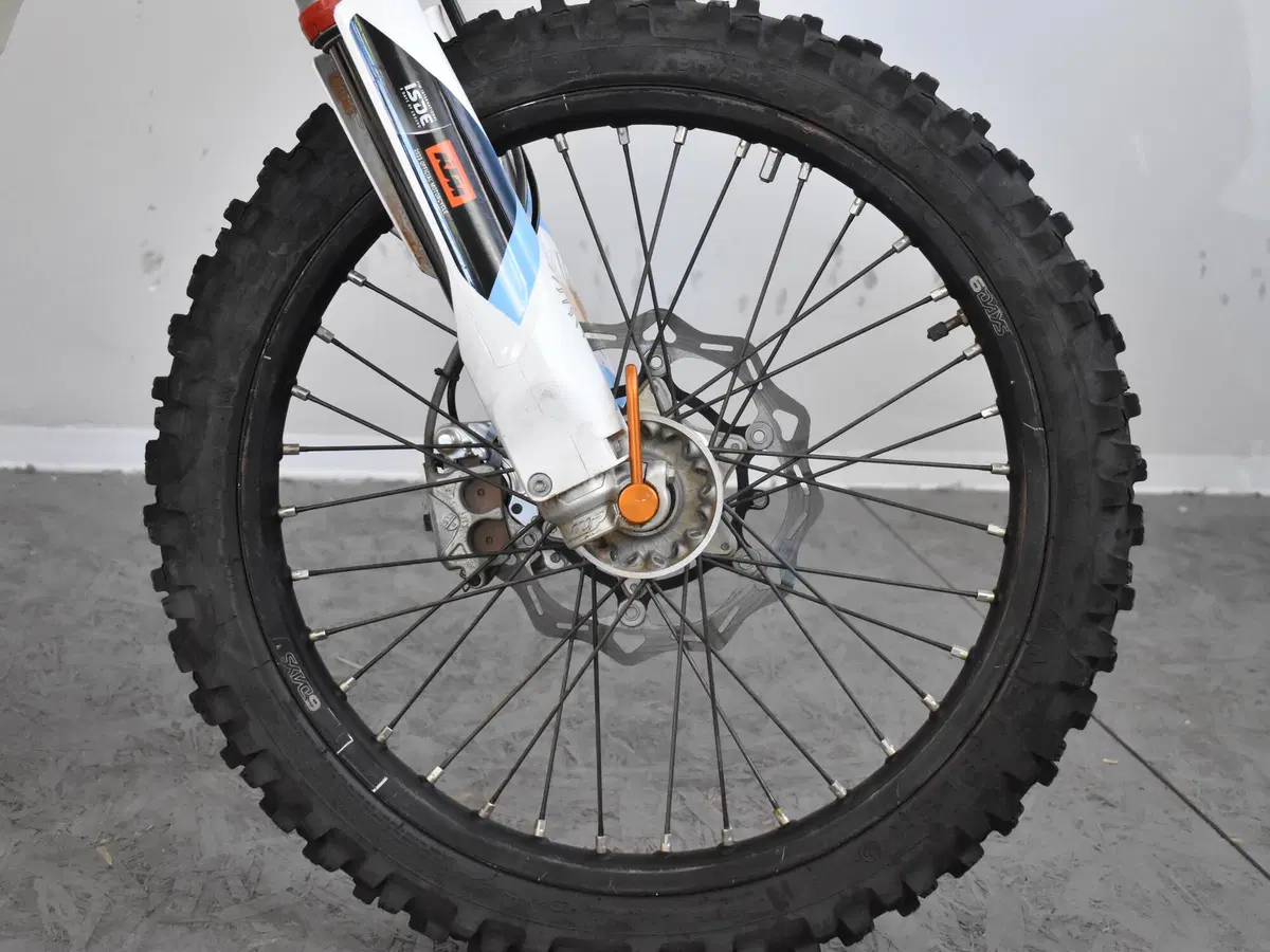 KTM 450 EXC-F Six Days (2024) (12)