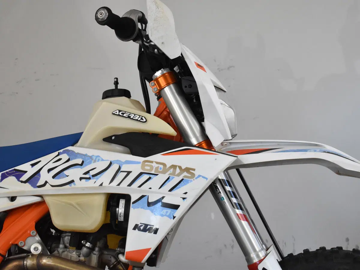 KTM 450 EXC-F Six Days (2024) (13)