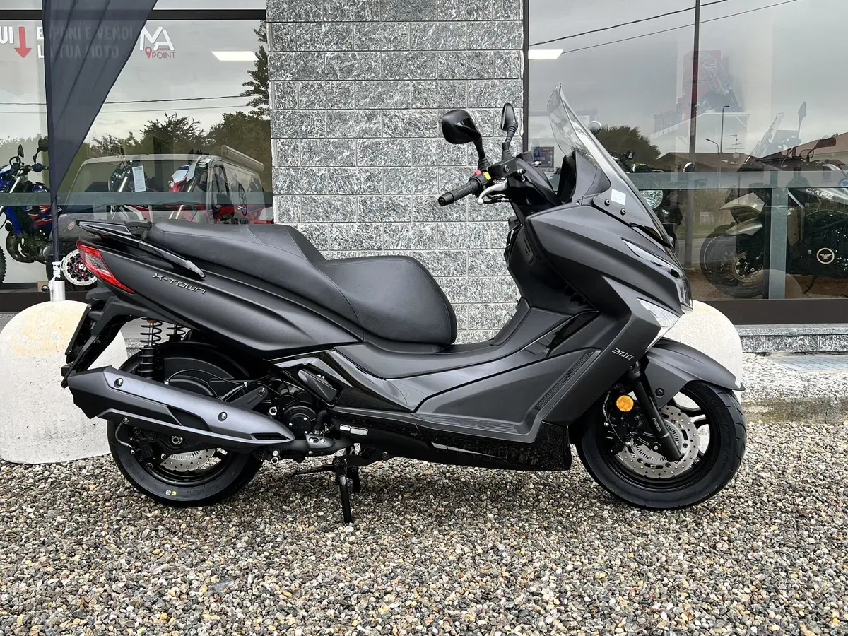 Kymco X-Town 300i (2025 - 26)