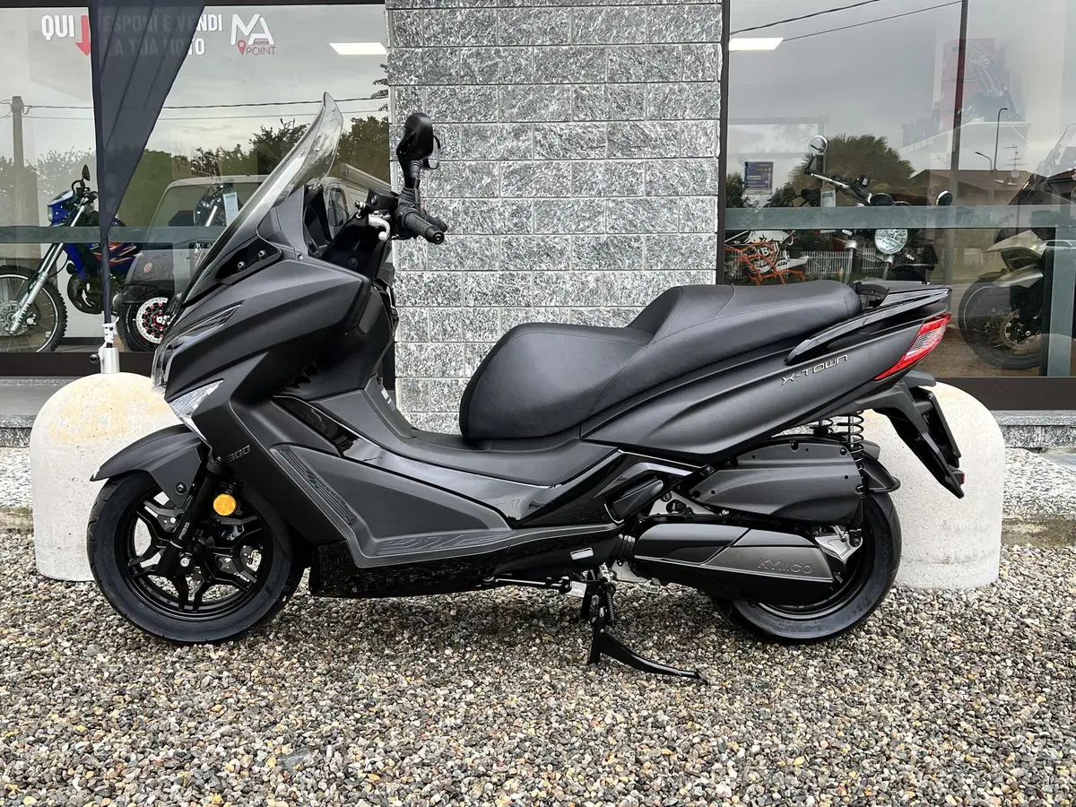 Kymco X-Town 300i (2025 - 26) (4)