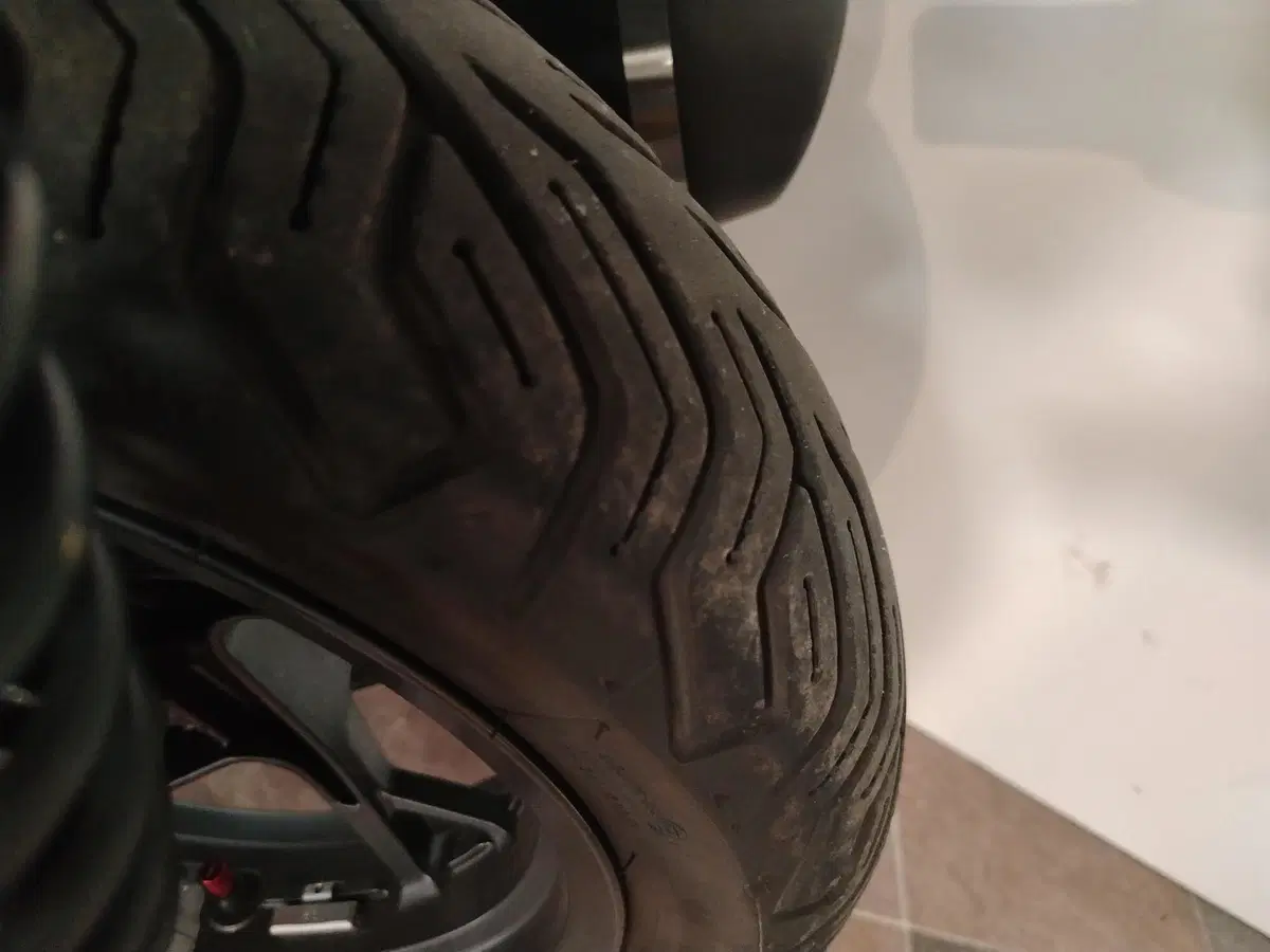 Yamaha X-Max 125 Tech Max (2021 - 24) (7)