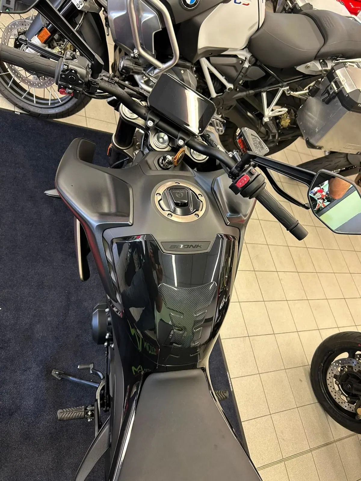 CFMOTO 800NK Sport (2023 - 26) (6)