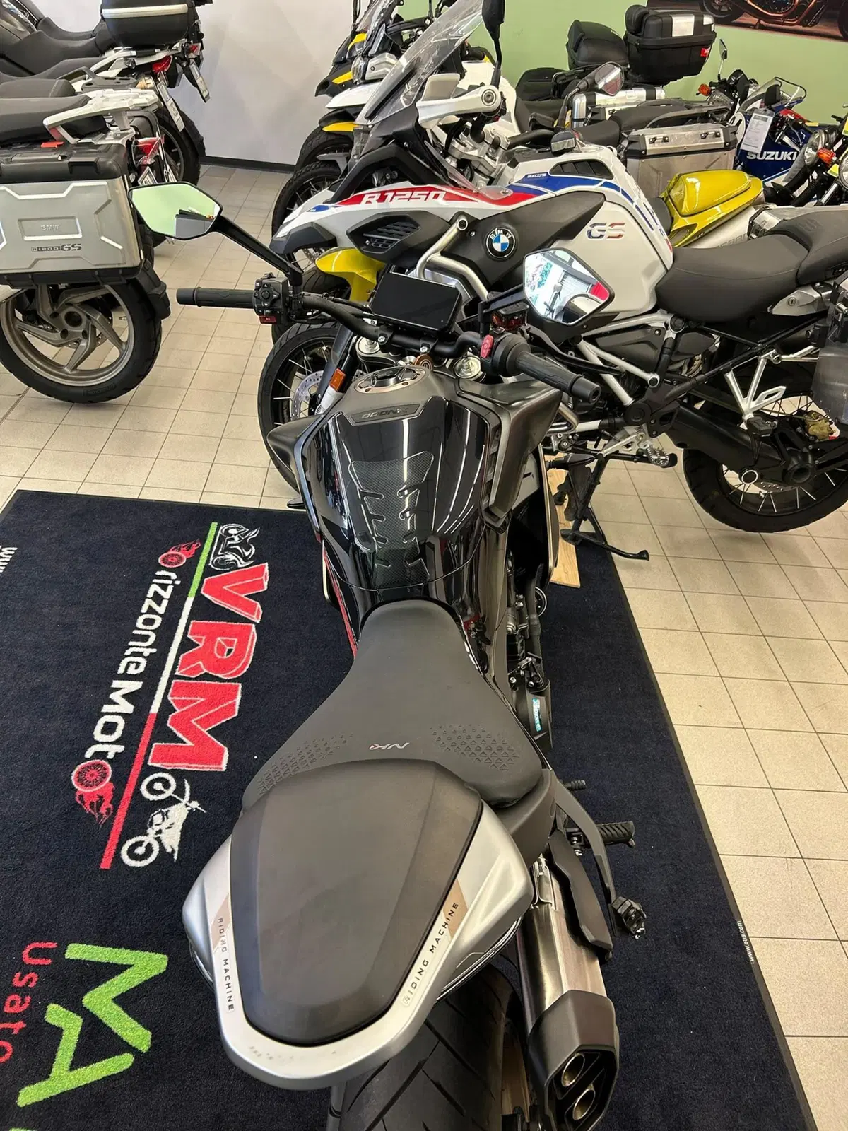 CFMOTO 800NK Sport (2023 - 26) (8)