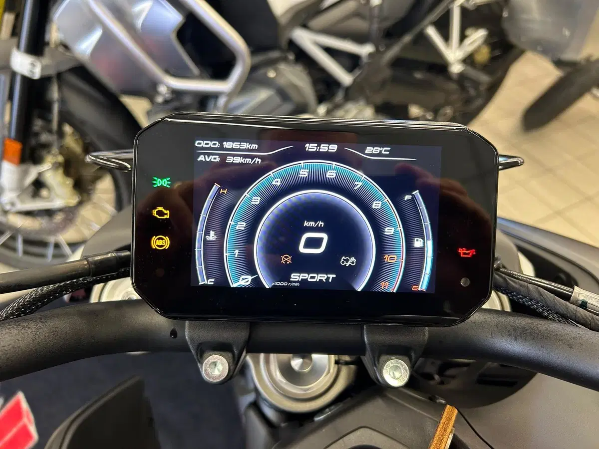 CFMOTO 800NK Sport (2023 - 26) (15)