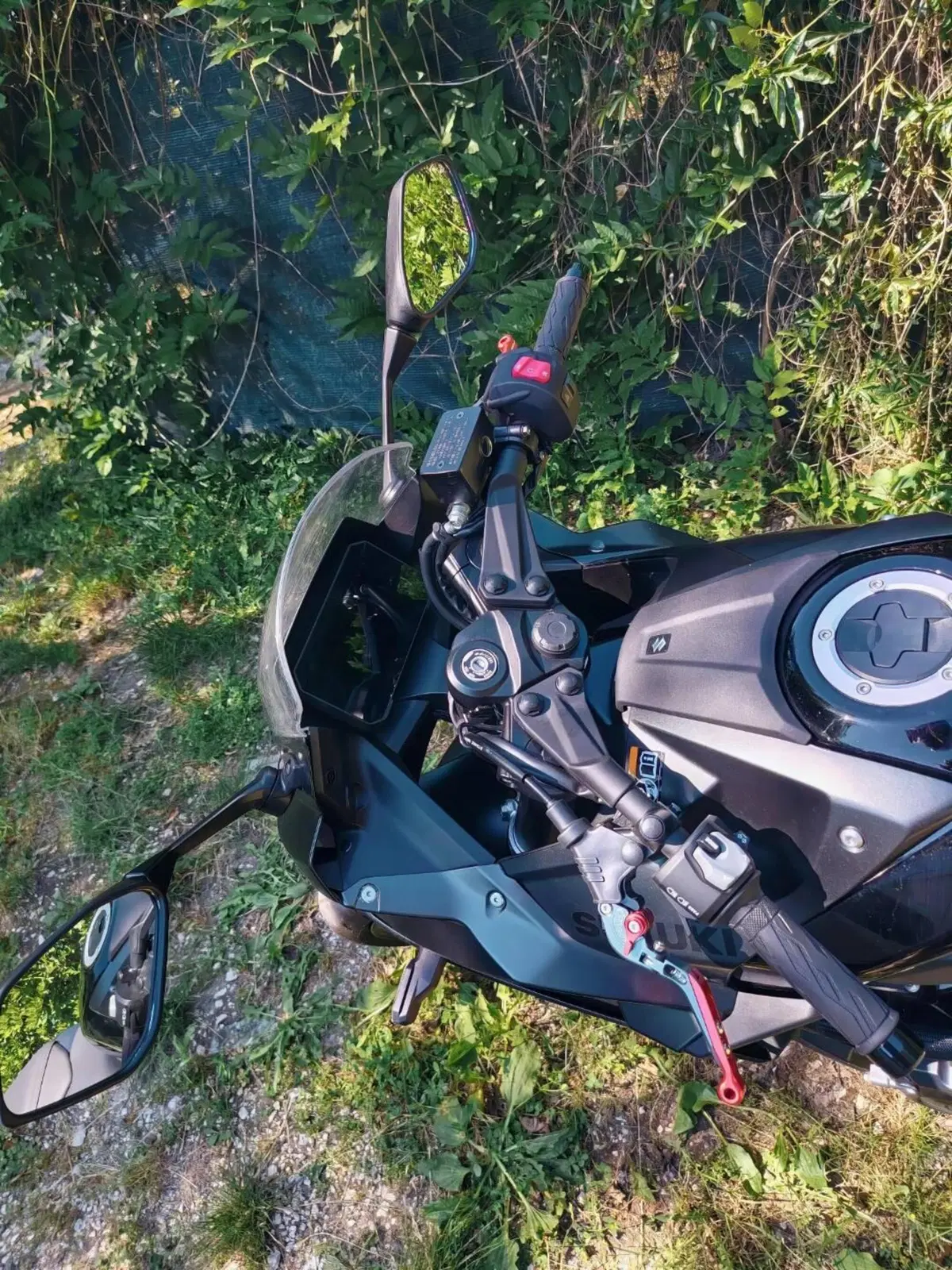 Suzuki GSX-8R (2024 - 26) (4)