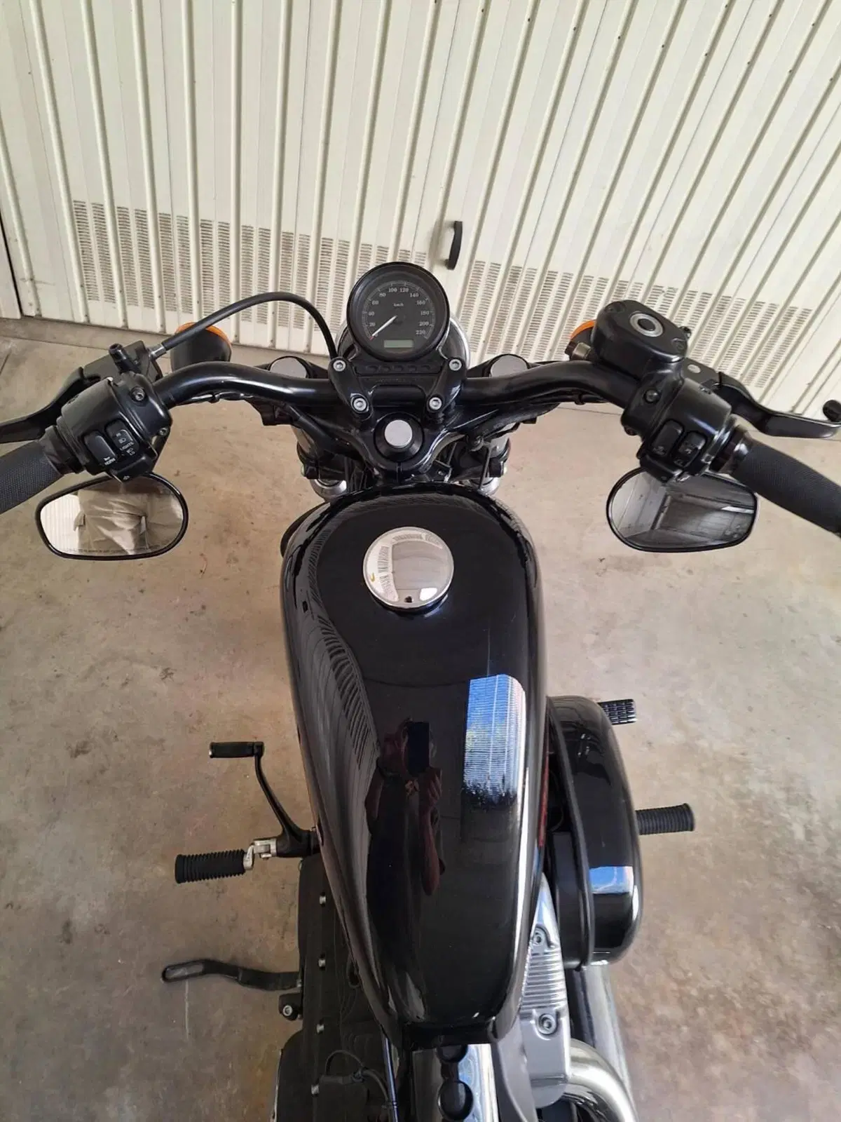 Harley-Davidson 1200 Forty-Eight (2010 - 15) (2)