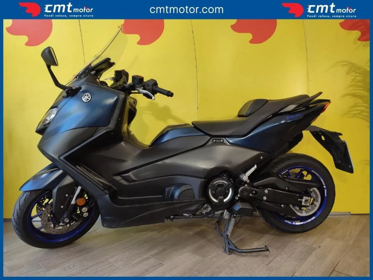 Yamaha T-Max 560 (2022 - 24) (3)