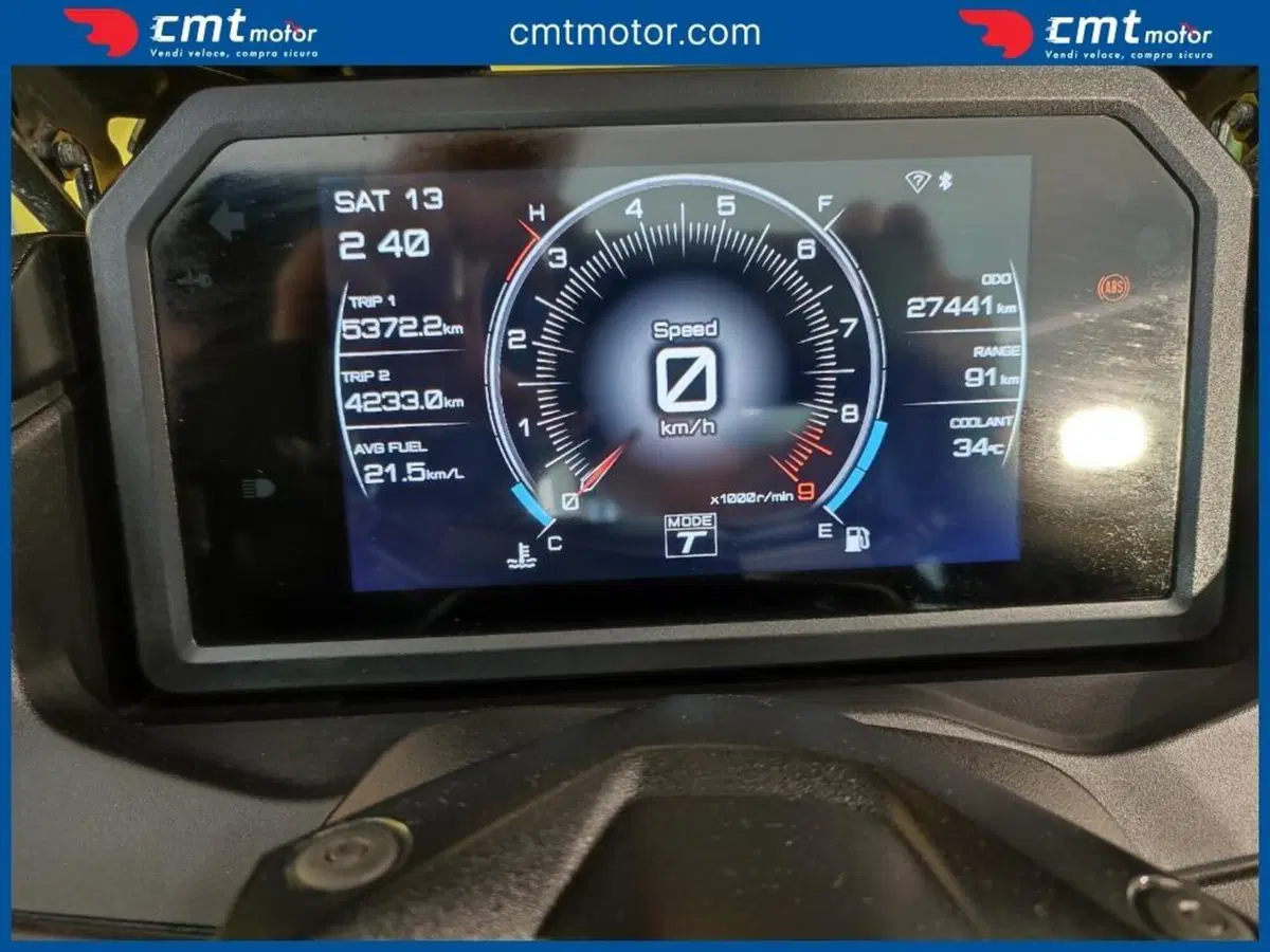 Yamaha T-Max 560 (2022 - 24) (5)