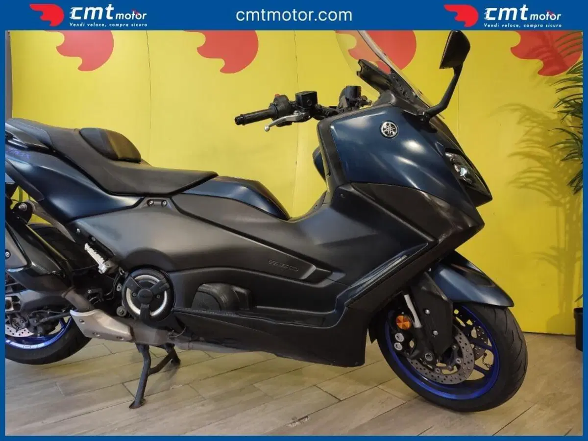 Yamaha T-Max 560 (2022 - 24) (6)