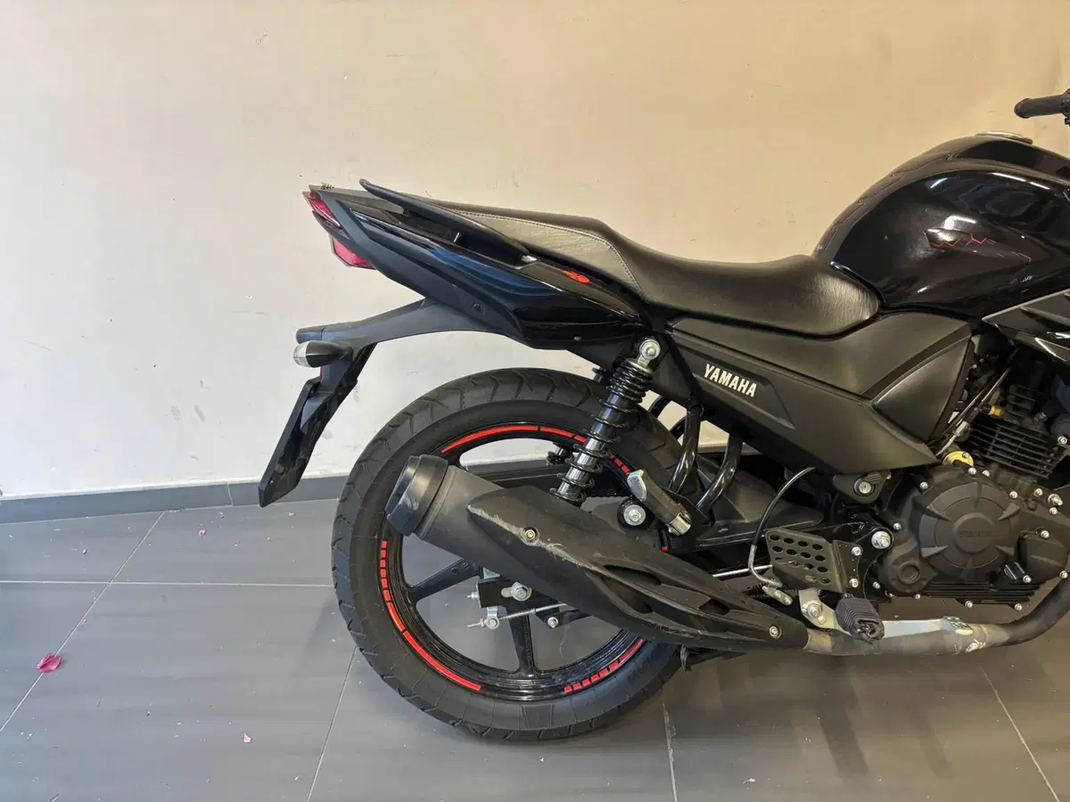 Yamaha YS 125 (2017 - 20) (8)