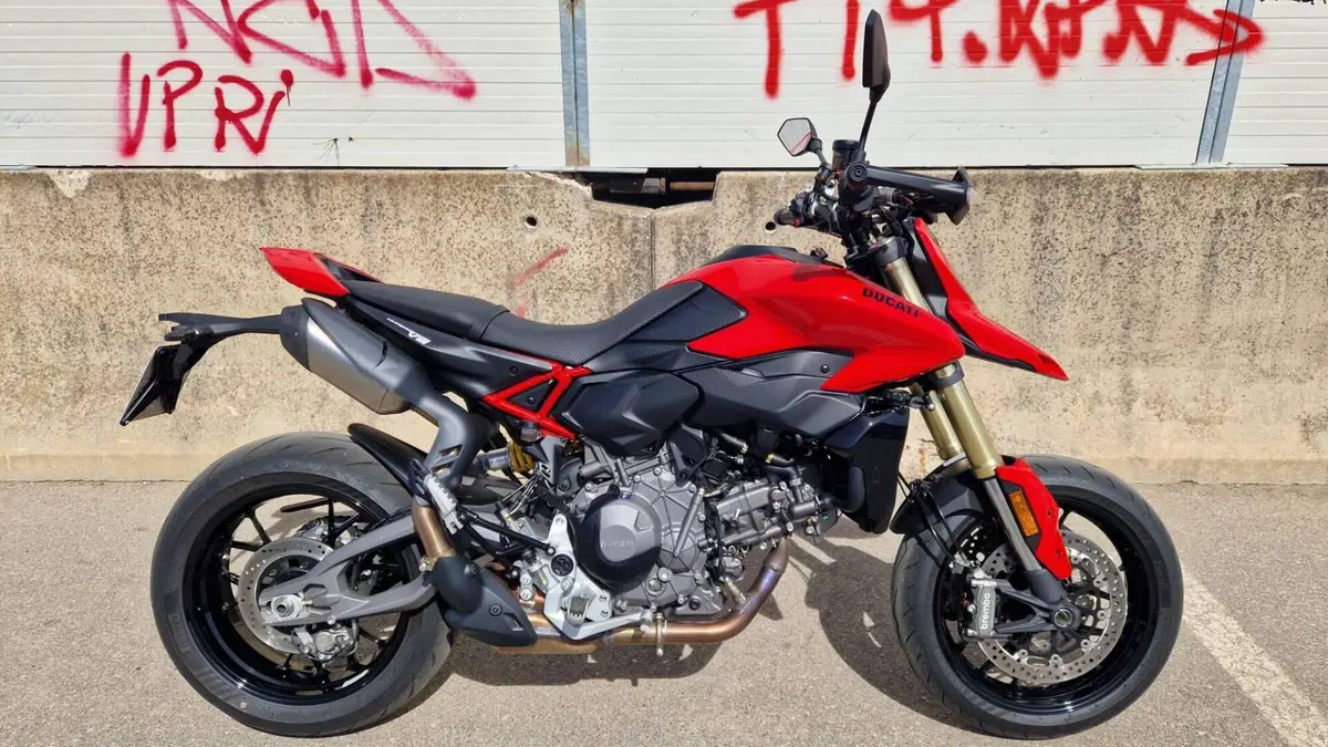 Ducati Hypermotard V2 (2026)