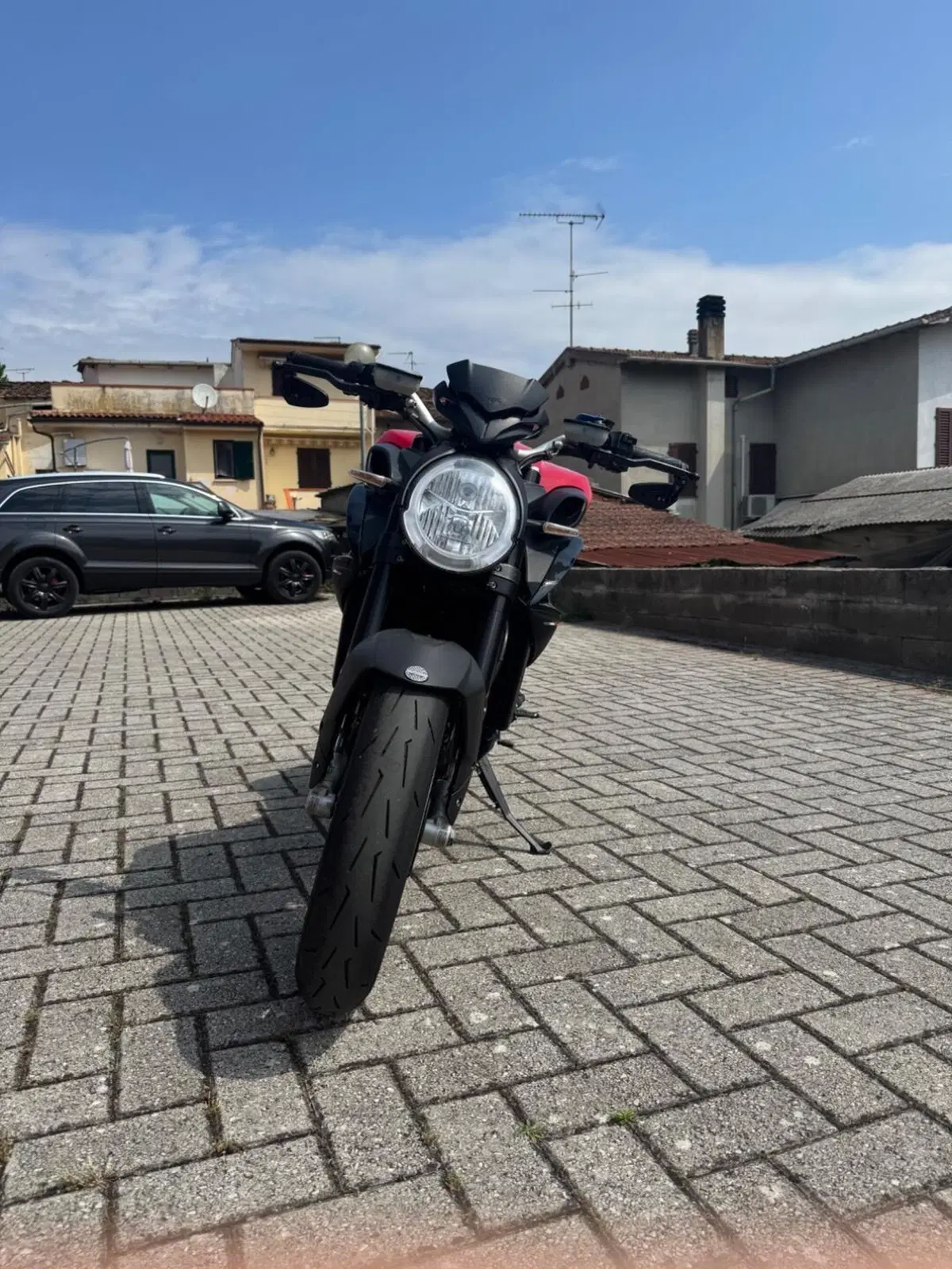 MV Agusta Brutale 800 Rosso (2021 - 23) (3)