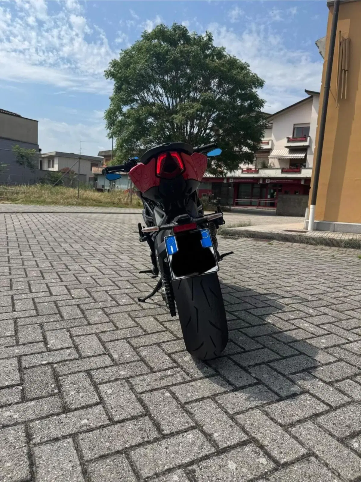 MV Agusta Brutale 800 Rosso (2021 - 23) (6)