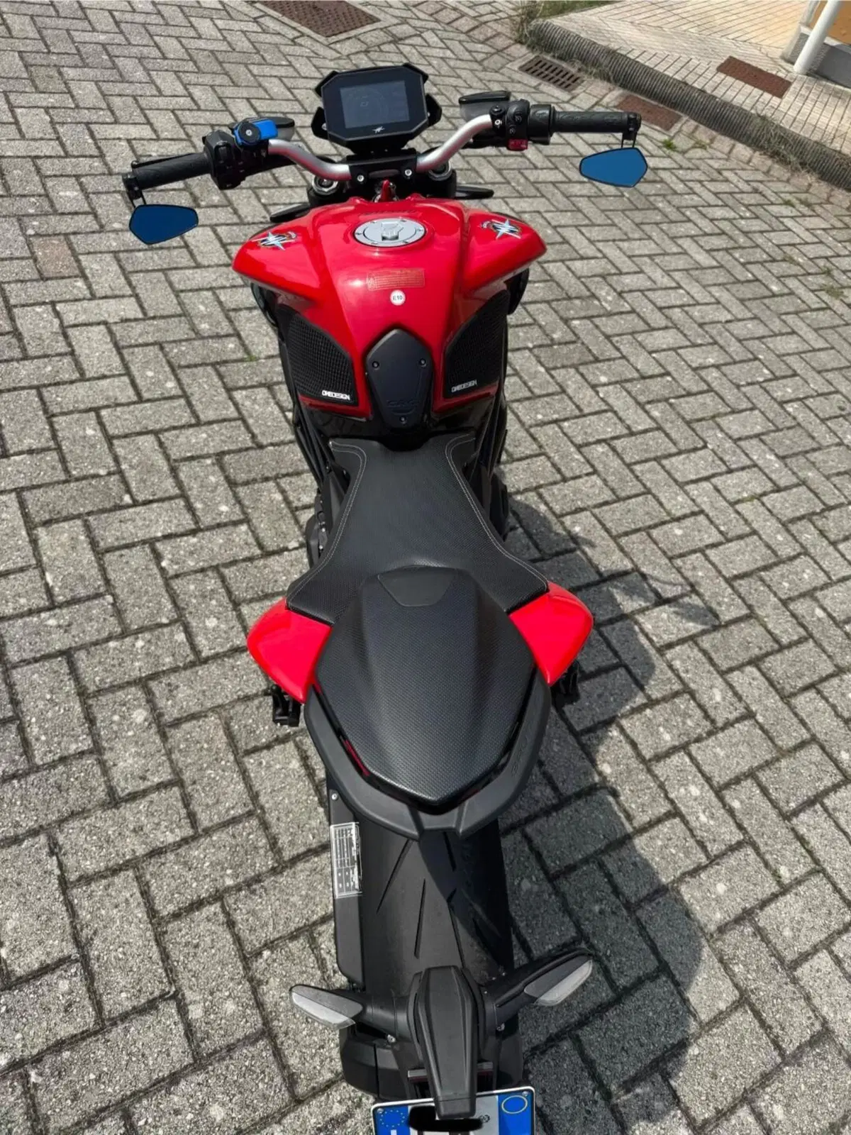 MV Agusta Brutale 800 Rosso (2021 - 23) (7)