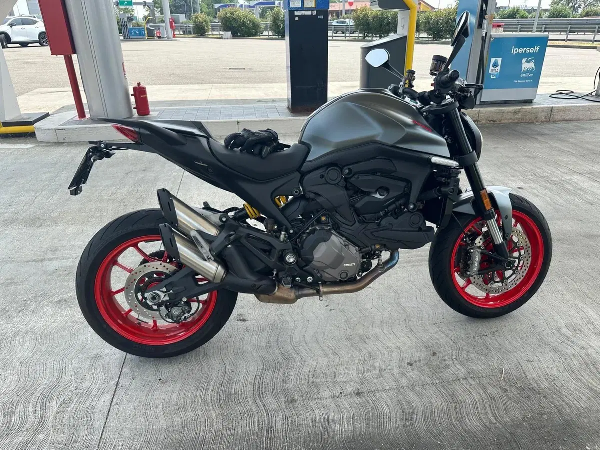 Ducati Monster 937 + (2021 - 25) (7)