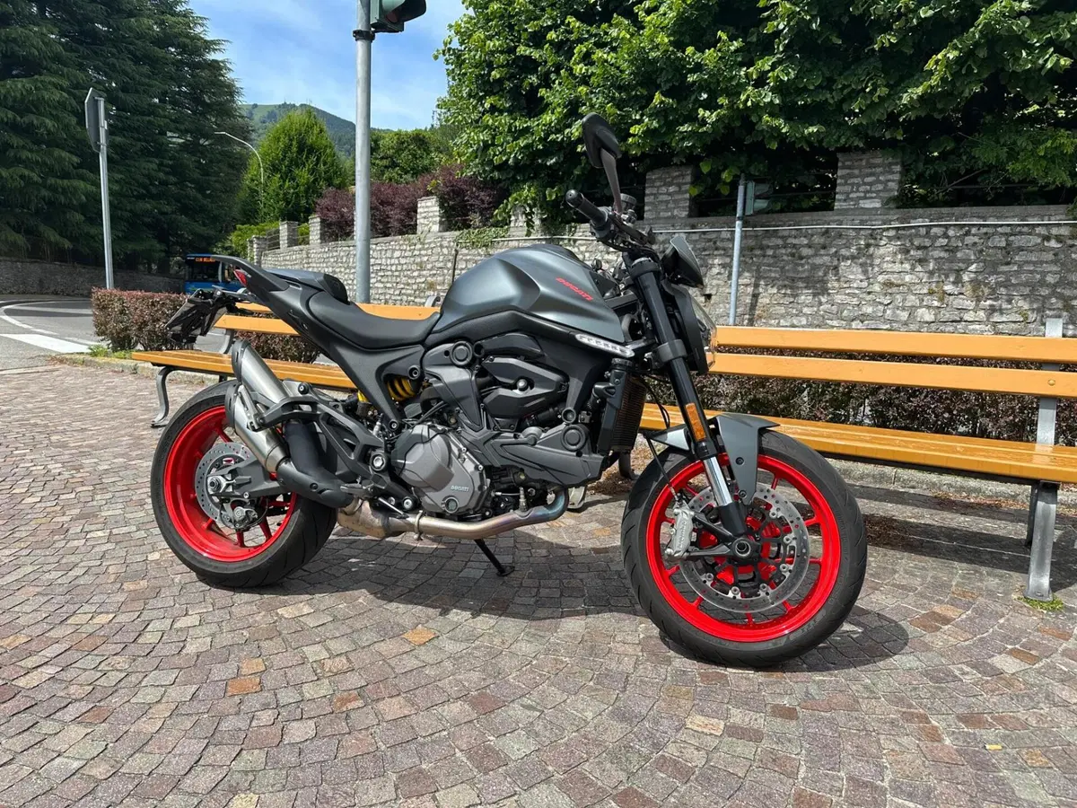 Ducati Monster 937 + (2021 - 25) (9)